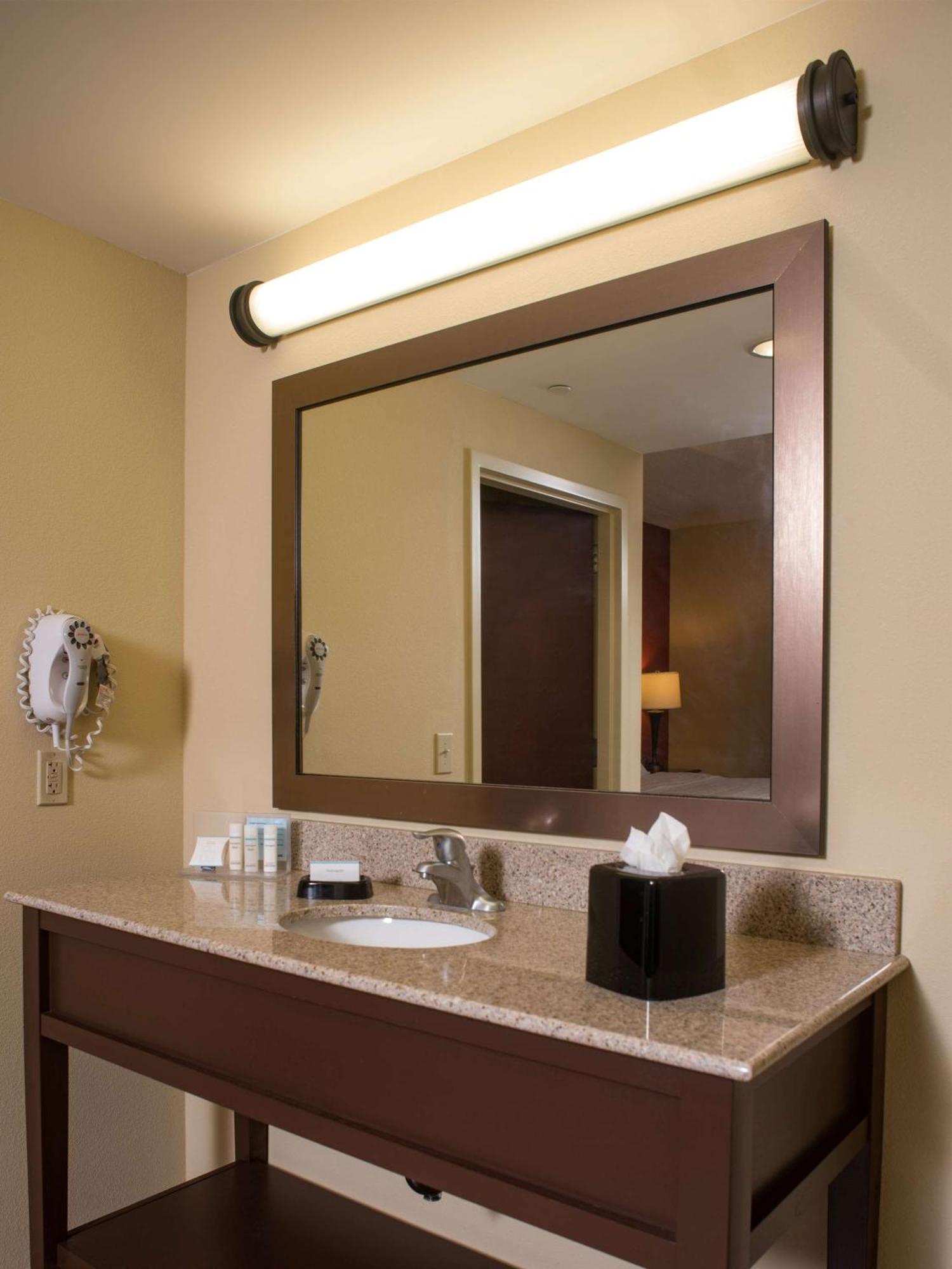 Hampton Inn And Suites Woodstock, Virginia Екстер'єр фото
