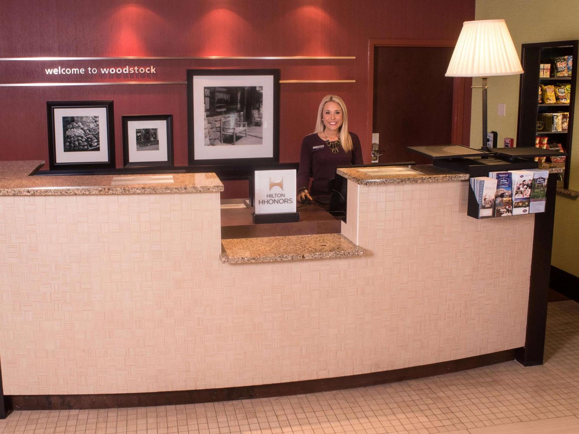 Hampton Inn And Suites Woodstock, Virginia Екстер'єр фото